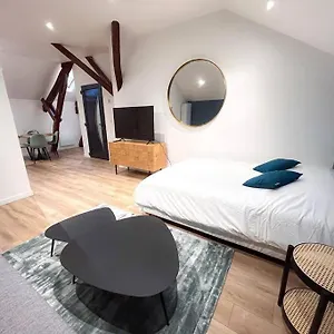 apt-le-cocoon-wifi-parking-gratuit-rer-c.fr-paris.fr/