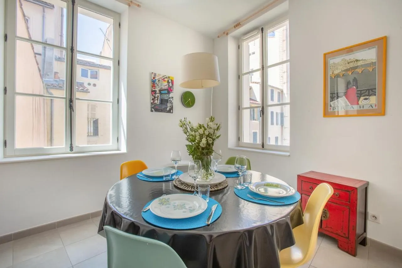 L'Olivier - Bel Appartement Au Calme A 2 Pas Du Vieux Port Marseille