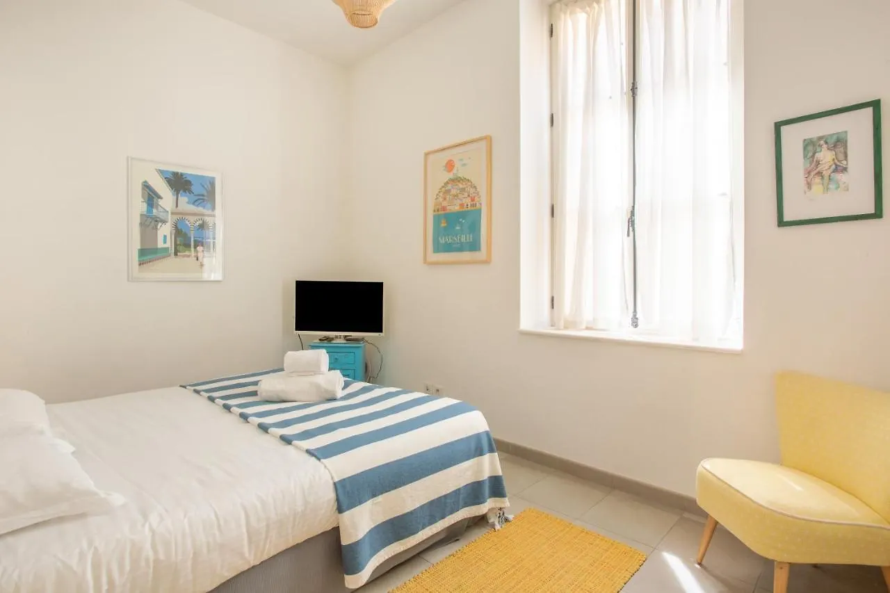 Apartment L'Olivier - Bel Appartement Au Calme A 2 Pas Du Vieux Port Marseille